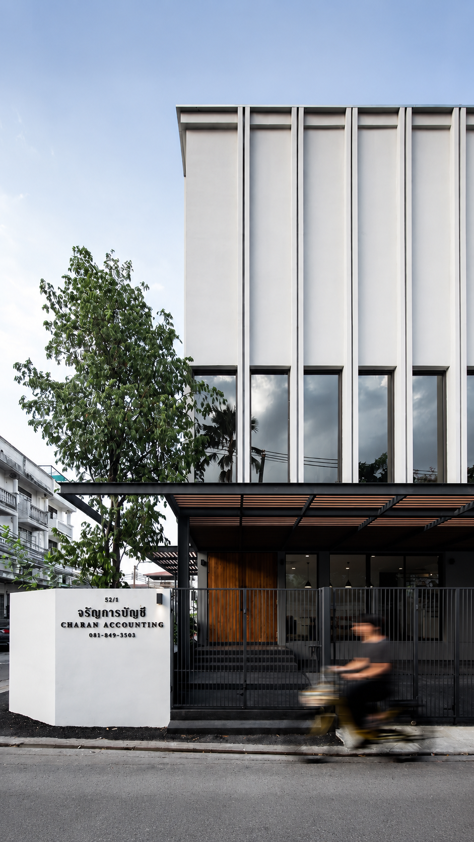 Commercial building entrance